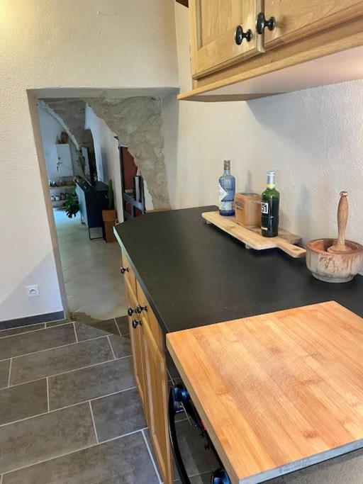 Charmante Maison De Village Au Pied Du Luberon Cabrieres-d'Aigues Ngoại thất bức ảnh
